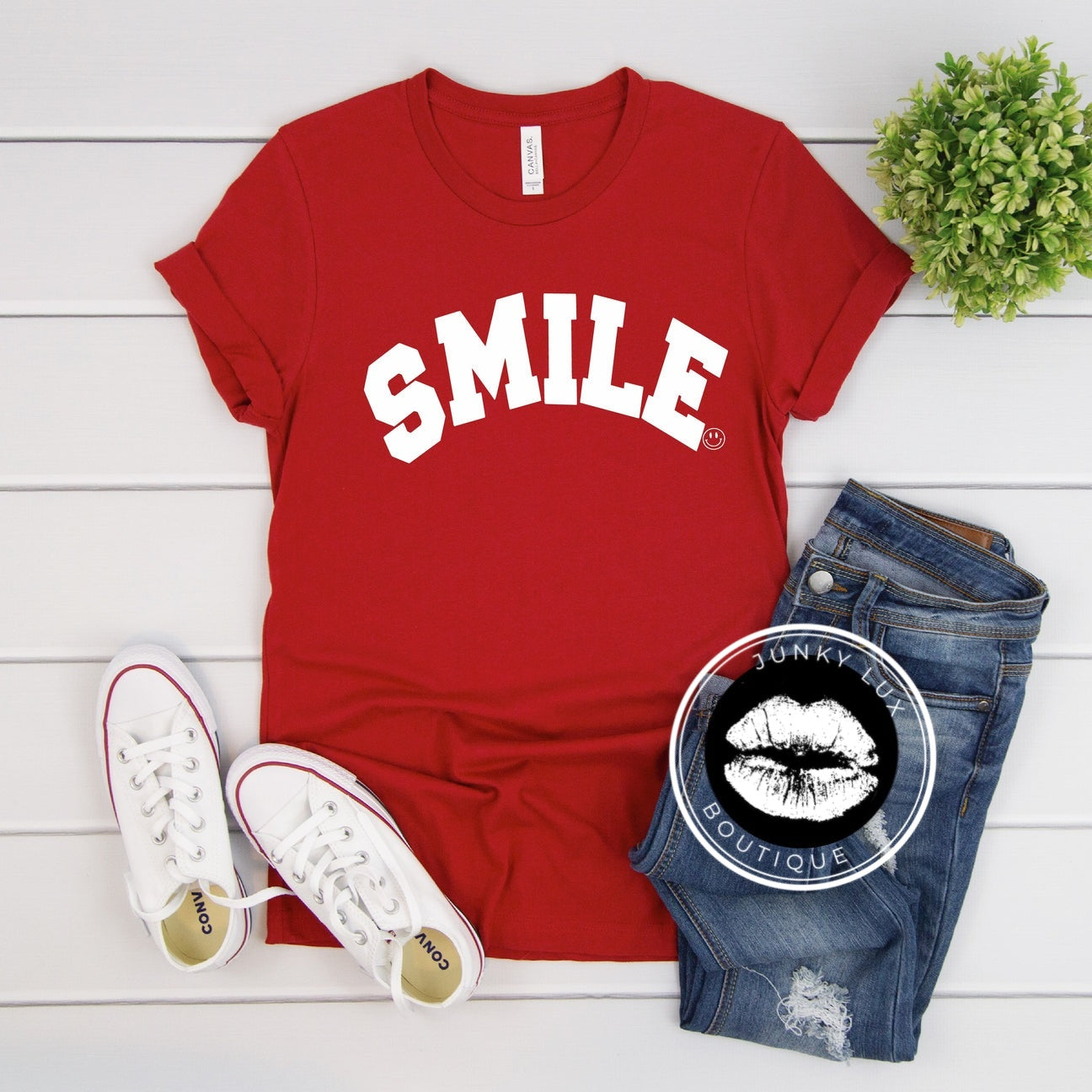 SMILE (black or white)