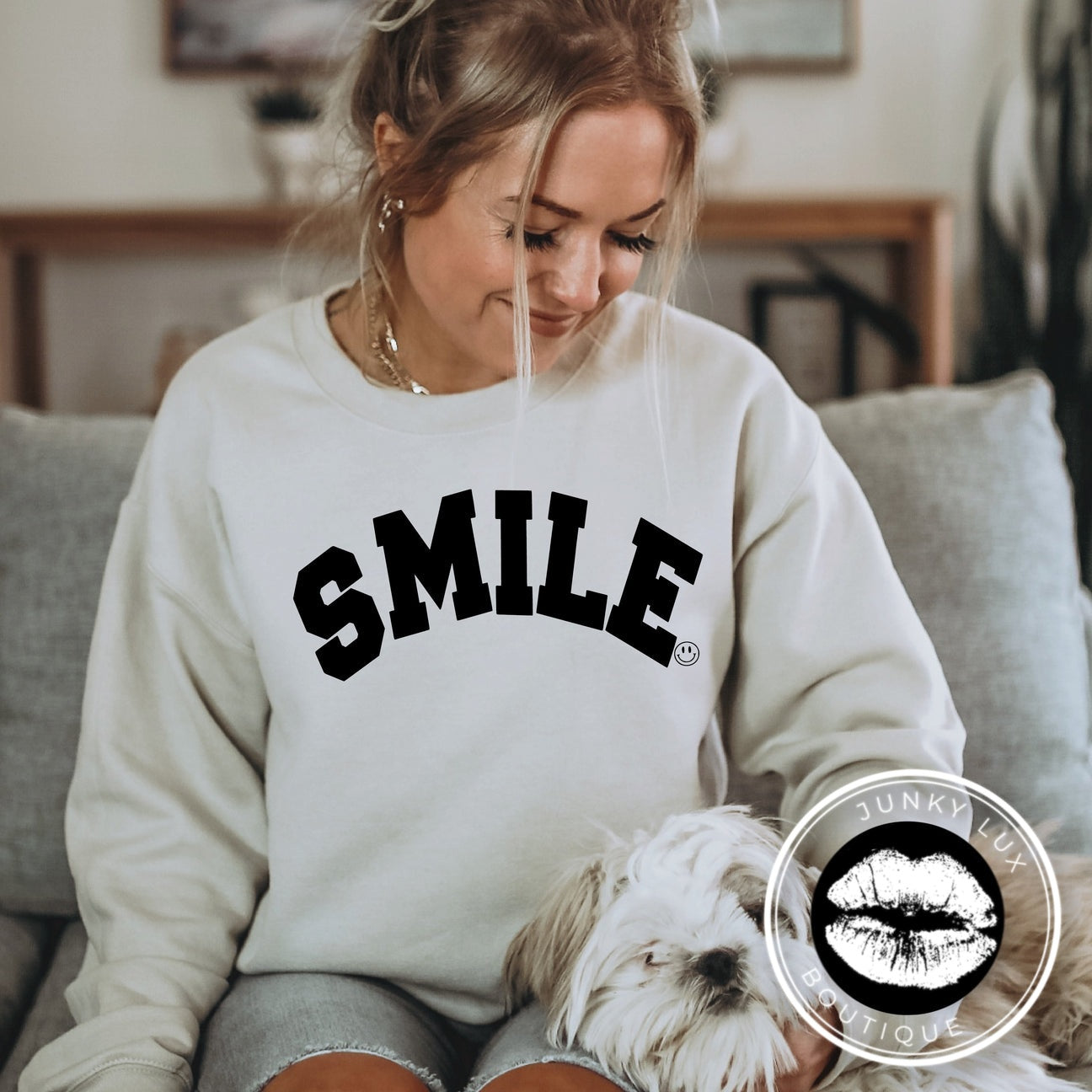 SMILE (black or white)